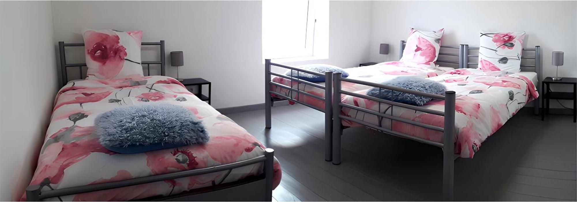 Au Chant Des Roches - Parking - Wifi - Terrasse - Chambres Familiales - Cerfontaine Ngoại thất bức ảnh